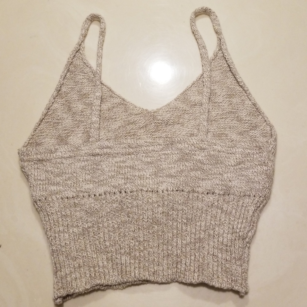 Crop top - Picture 2 of 4